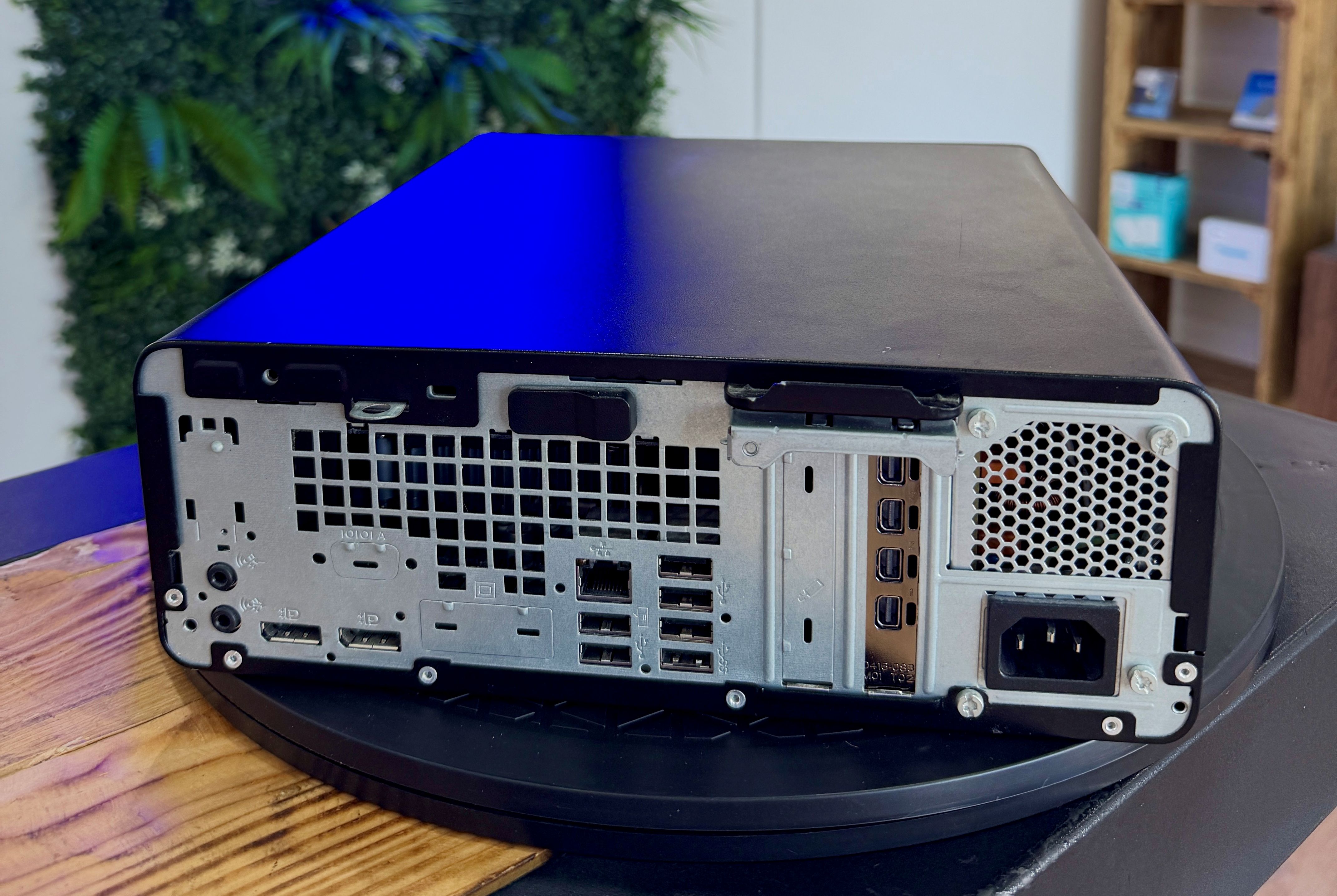 HP ProDesk 600 G3 SFF - Station de travail Quadro P1000