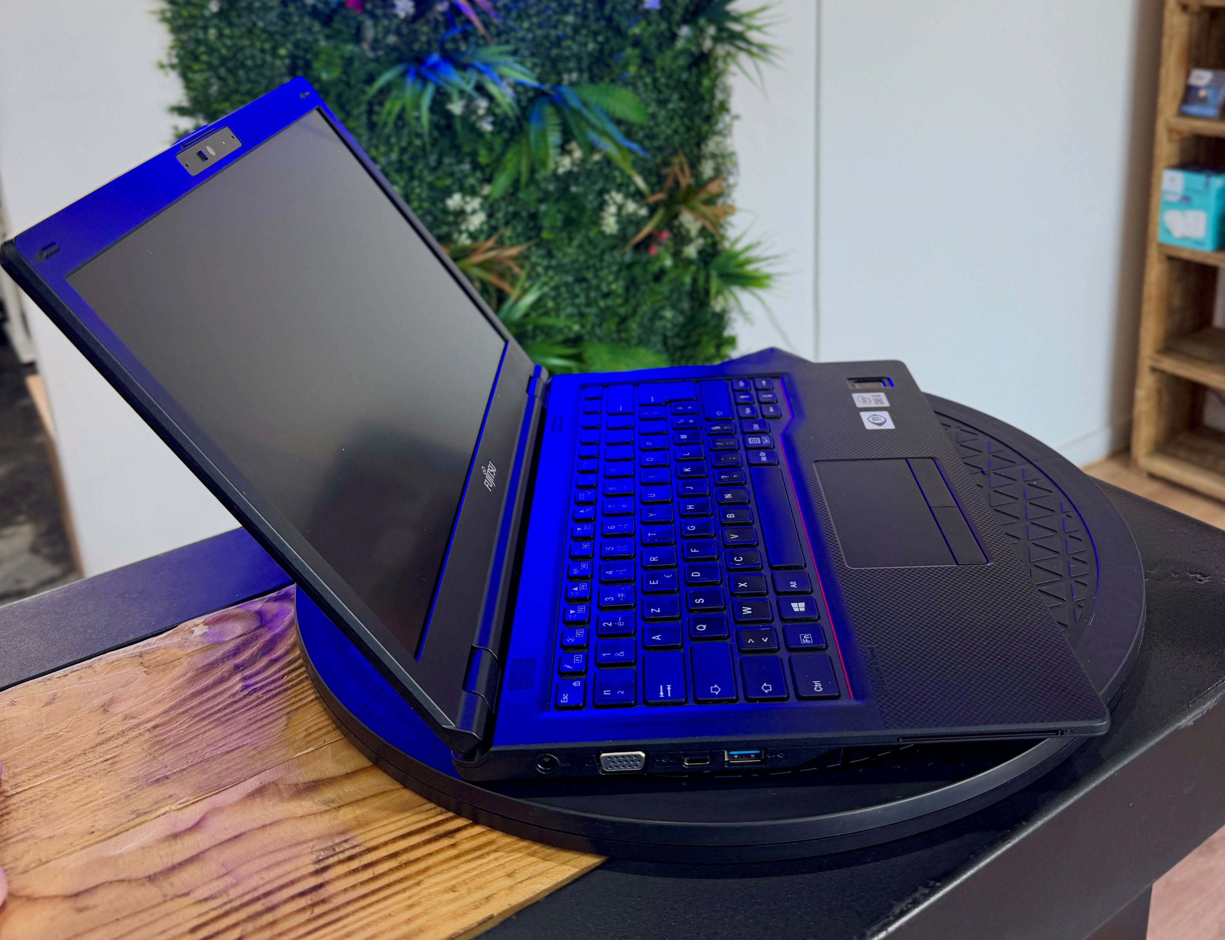 Fujitsu LifeBook E5410 d'occasion